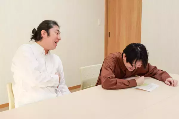 「黒猫が導く必勝の神社！？　猫神社とも呼ばれる妙義神社にてランパンプスが合格祈願！」の画像