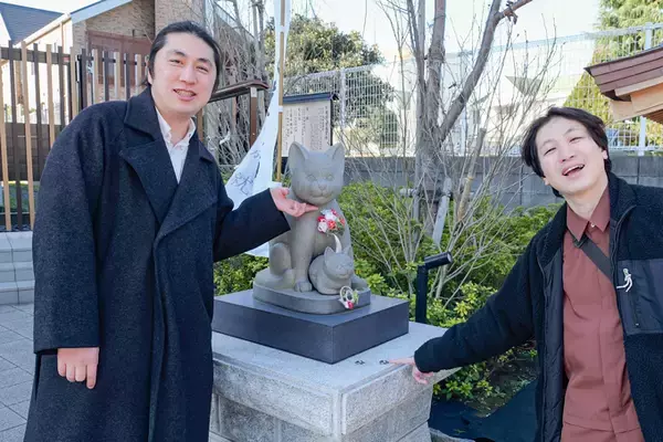 「黒猫が導く必勝の神社！？　猫神社とも呼ばれる妙義神社にてランパンプスが合格祈願！」の画像