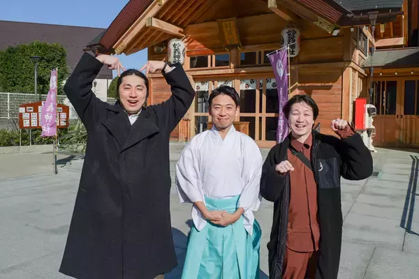 「黒猫が導く必勝の神社！？　猫神社とも呼ばれる妙義神社にてランパンプスが合格祈願！」の画像