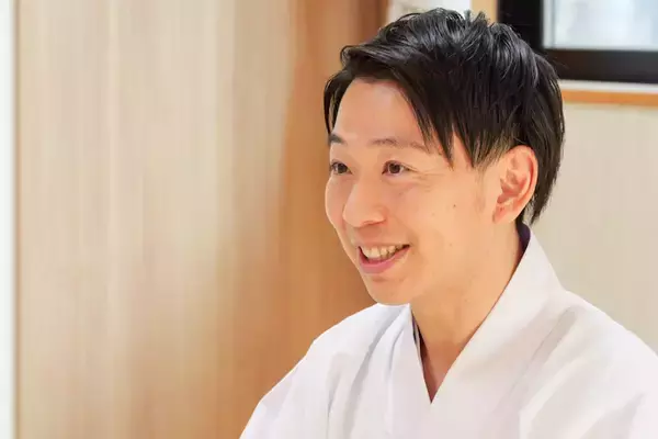 「黒猫が導く必勝の神社！？　猫神社とも呼ばれる妙義神社にてランパンプスが合格祈願！」の画像