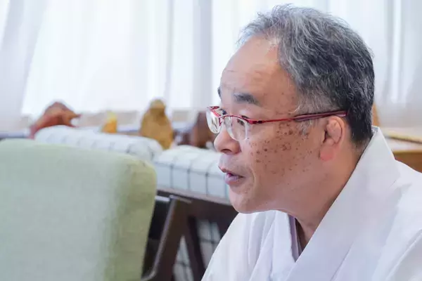 「見た目は7社、中身は56神！？　祈りの集積地、静岡浅間神社でランパンプスが合格祈願！」の画像