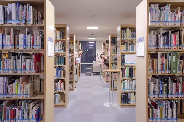 「東京から沖縄の大学へ！？　沖縄で歴史を学ぶ沖縄国際大学の学生にランパンプスがインタビュー！」の画像