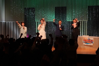 五木ひろし＆中山秀征、ラテンのリズムに乗せて『VIVA・LA・VIDA！』を熱唱コラボ！