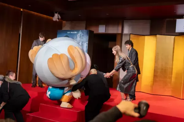 「新田真剣佑「本当に100人斬っています」と堂々宣言。『ONE PIECE』麦わらの一味が来日」の画像