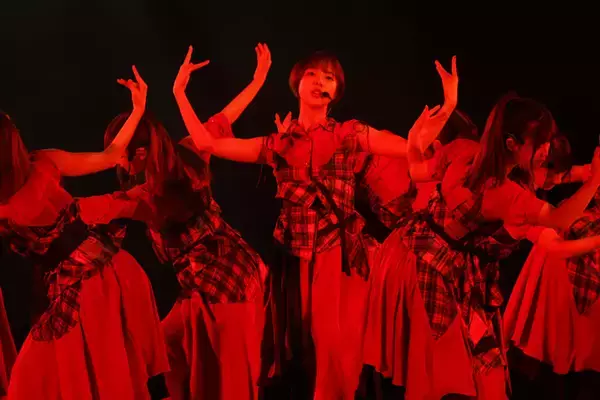 「乃木坂46、全国ツアー初日に新曲初披露　30thシングル「好きというのはロックだぜ！」」の画像