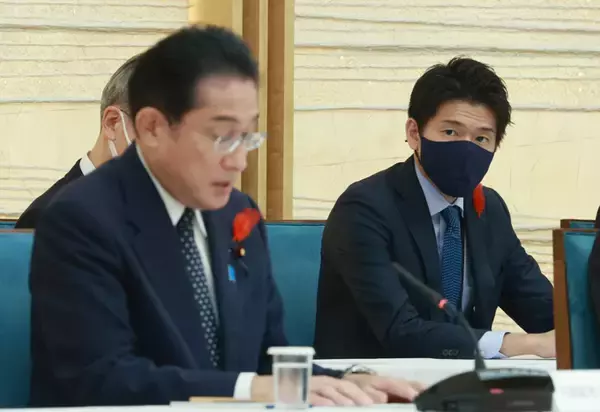 「このタイミングで息子を秘書官にするか！？」辛坊治郎、岸田首相の“発想”に唖然　