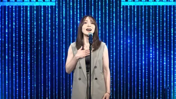 「三船和子、デビュー曲『ベトナムの赤い月』を披露　ミノルフォンレコード第1号歌手としての原点」の画像