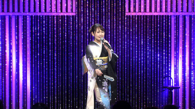 三船和子、デビュー曲『ベトナムの赤い月』を披露　ミノルフォンレコード第1号歌手としての原点