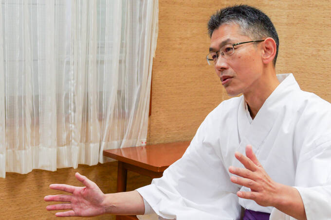 カラスが導いた神の島？！　平清盛公も信仰した世界遺産、嚴島神社にてランパンプスが合格祈願！