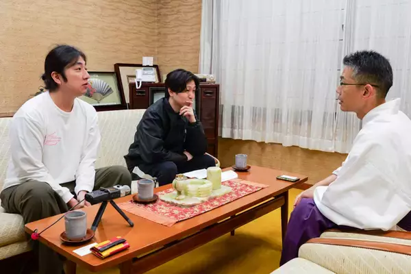 「カラスが導いた神の島？！　平清盛公も信仰した世界遺産、嚴島神社にてランパンプスが合格祈願！」の画像