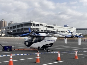 「空飛ぶクルマ」デモ飛行で思い出した国民的漫画のワンシーン