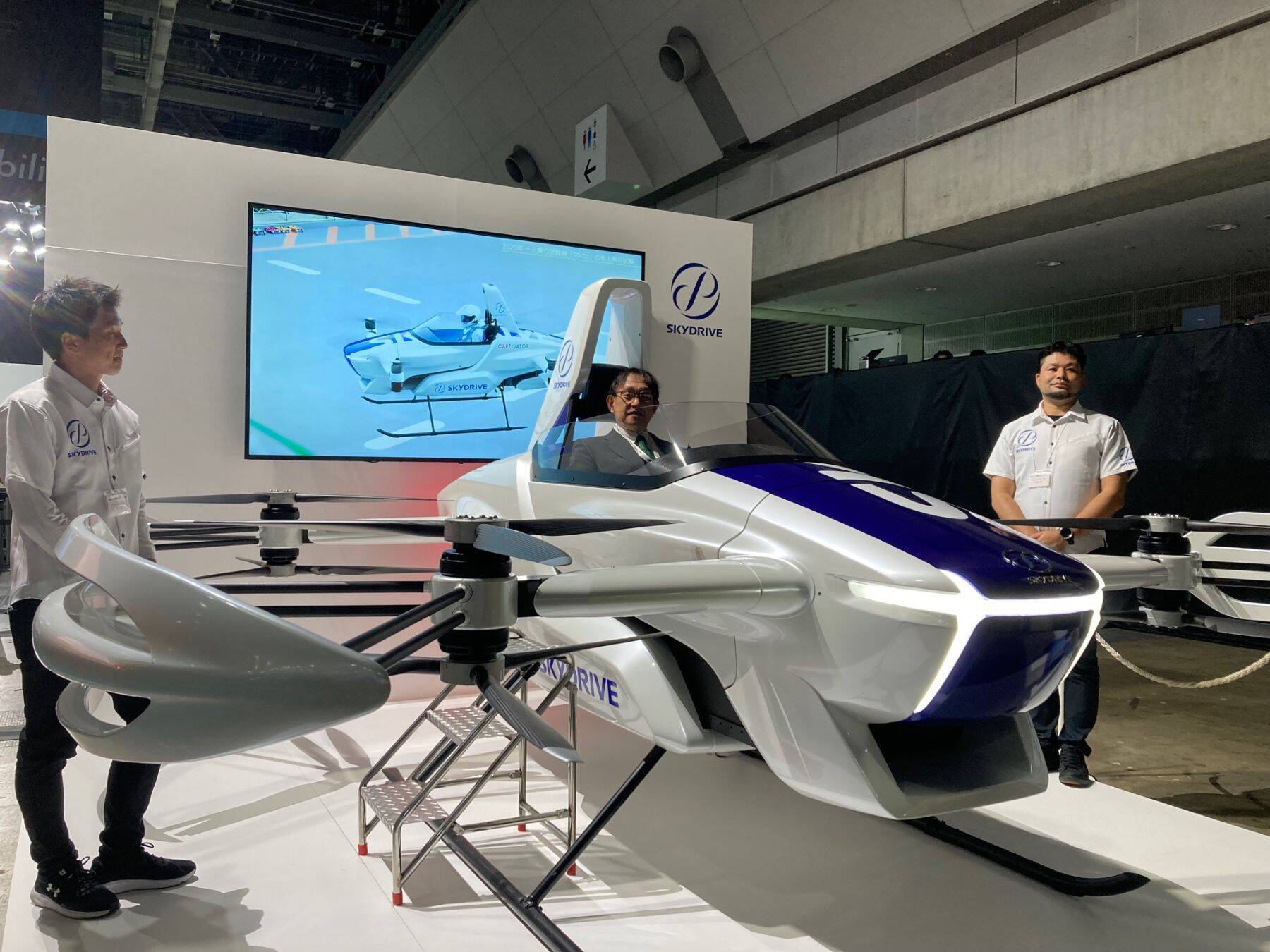 「空飛ぶクルマ」デモ飛行で思い出した国民的漫画のワンシーン