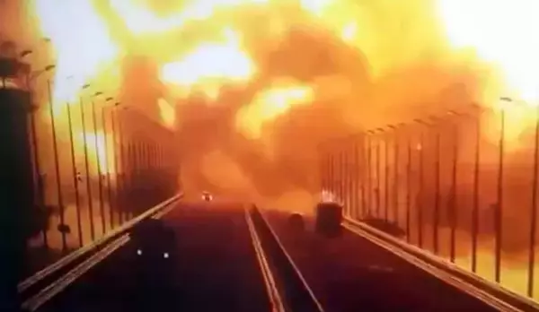 「クリミア大橋」爆発でロシアが反撃　「プーチン大統領は墓穴を掘った」専門家が見解