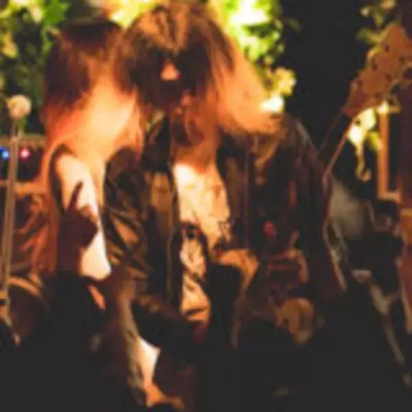 「『KINZOKU Bat NIGHT at 京都磔磔』オフィシャルレポート　11月27日（木）までアーカイブ配信中！」の画像