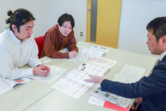 日本で唯一の私立女子総合大学！？　125年の歴史を持つ、日本女子大学にてランパンプスが徹底取材！