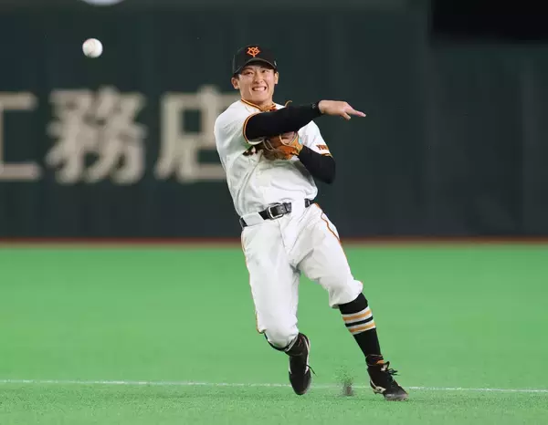 里崎智也氏、8回の巨人・浦田の守備に「ファーストセーフは仕方がないにしても…」