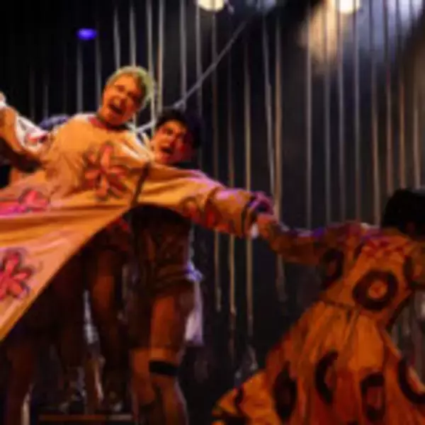 「小沢道成渾身の新作『The Closet Revue』開幕！　ザ・スズナリで一ヶ月のロングランに挑む」の画像