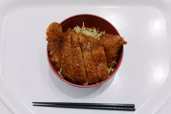 「国際性1位の情報系単科大学！？　時代の先端を走る、会津大学にてランパンプスが徹底取材！」の画像