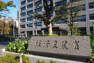 辛坊治郎、スポーツ賭博解禁案報道を深読み「岸田政権下では実現しない」