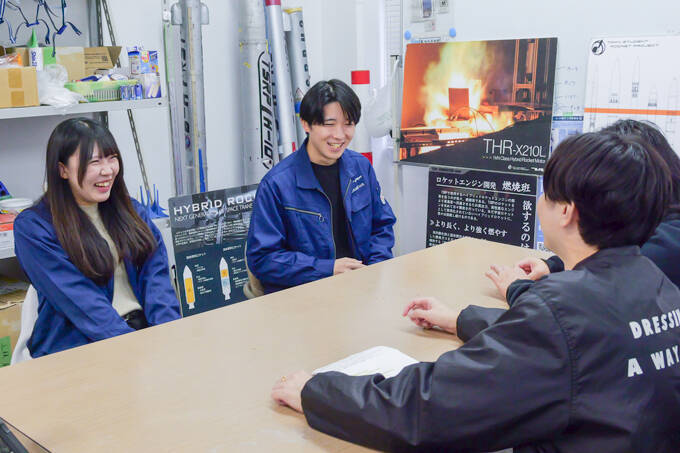 学生だけでロケット打ち上げ！？　航空宇宙学を学ぶ東海大学の学生にランパンプスがインタビュー！