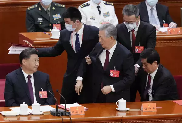 「習近平氏が見せしめのためにやった」中国共産党大会で起きた胡錦濤氏の退席劇　辛坊治郎が持論を展開