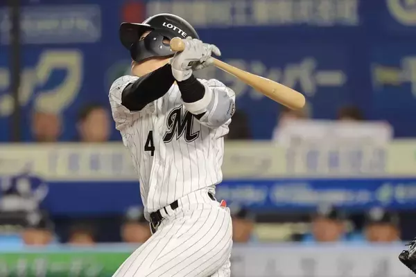 ロッテ・友杉、2年ぶり1番でチャンスメイク！守ってもスーパープレー！野村弘樹氏「タイミングもバッチリ」、「素晴らしいプレー」