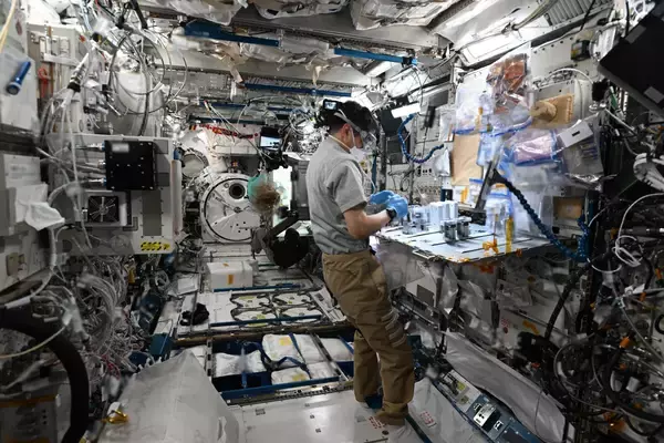 「宇宙開発を支える人々、そして次のステップへ」の画像