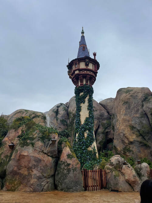 東京ディズニーシー開業以来最大の開発！　新テーマポート「ファンタジースプリングス」　熊谷実帆アナウンサーが、ひと足早く見どころを紹介！