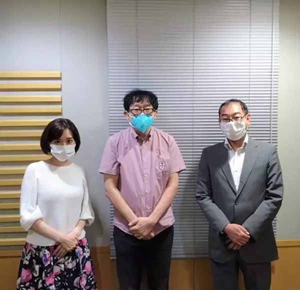 「梅雨時の体調不良を防ぐ「耳マッサージ」」の画像