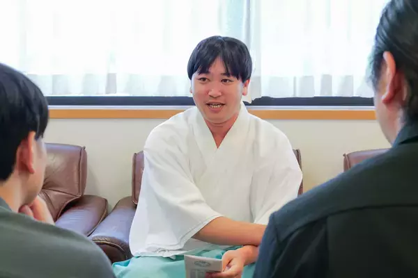 「入手困難の強運御守！？　平安時代から続く「関東のお伊勢さま」、芝大神宮にてランパンプスが合格祈願！」の画像