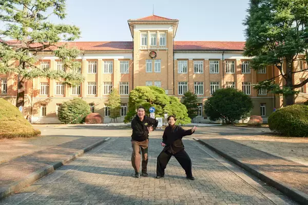 「「自分で考え、動く」を育てる大学！？　語学力と自主性を磨く、津田塾大学にてランパンプスが徹底取材！」の画像