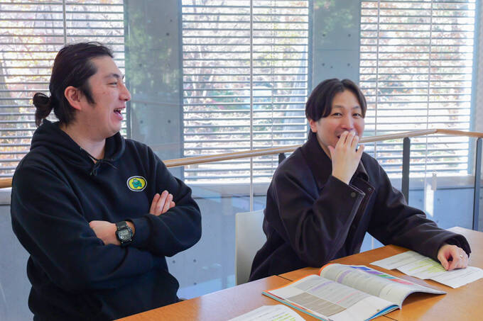 「自分で考え、動く」を育てる大学！？　語学力と自主性を磨く、津田塾大学にてランパンプスが徹底取材！