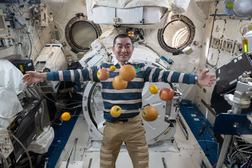 油井亀美也さん記者会見　宇宙からの様々な視点