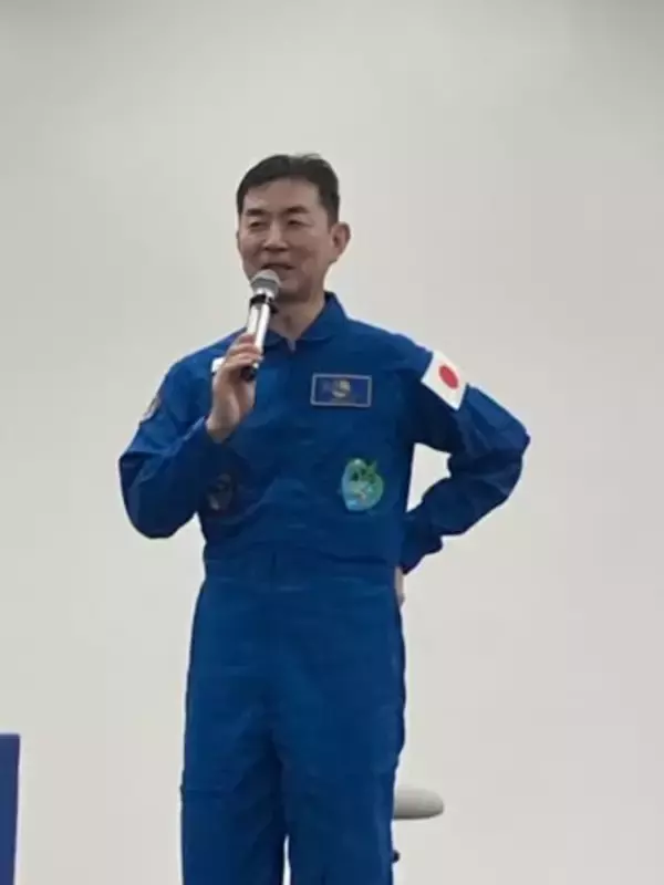 「油井亀美也さん記者会見　宇宙からの様々な視点」の画像