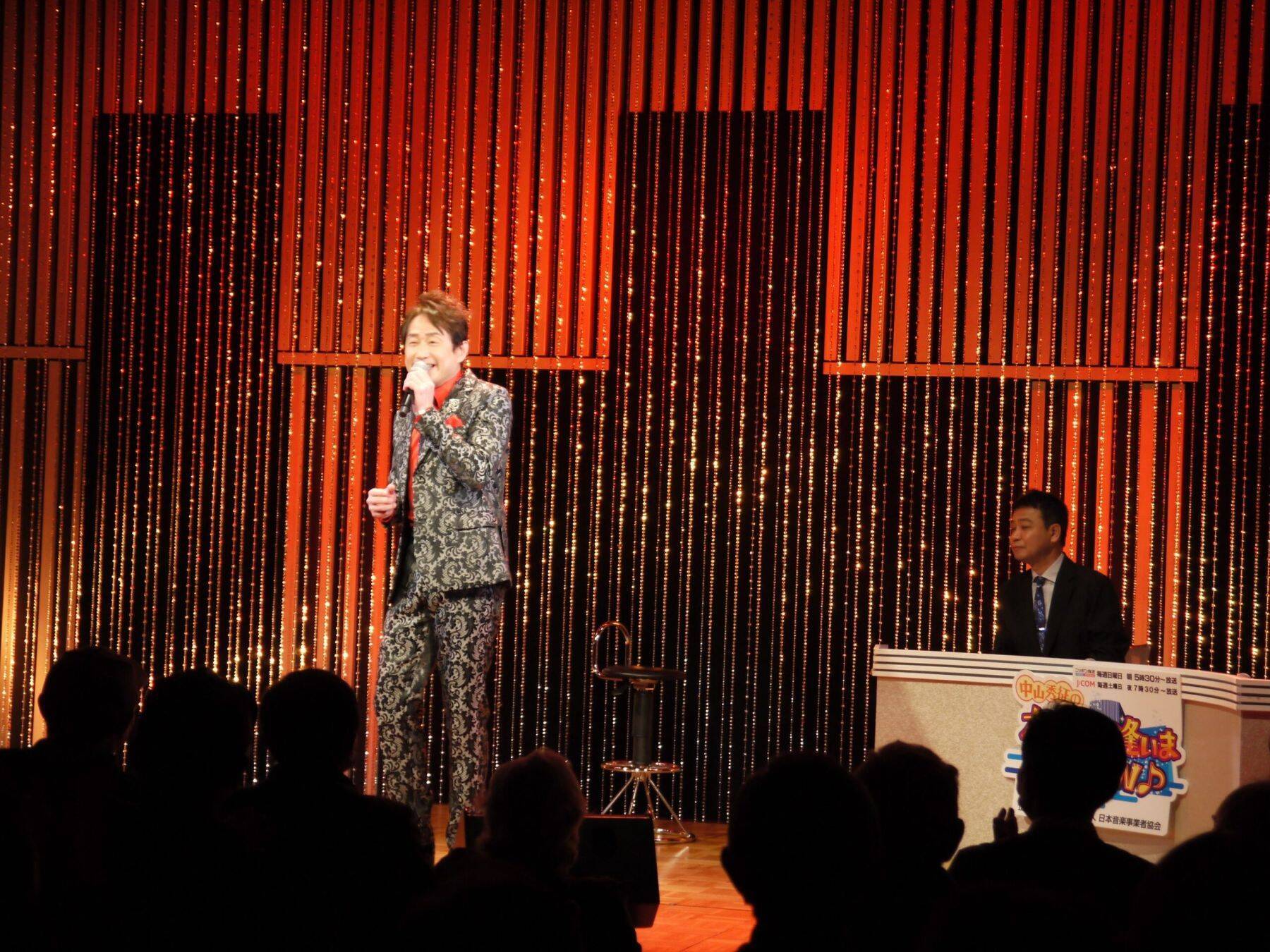 秋元順子、元気の秘密は転倒予防のベッド体操と納豆の朝食