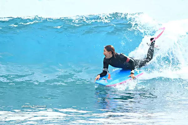 「「鴨川でいちばんキラキラしてる！」元プロボディボーダー念願の店舗「Sola street」」の画像