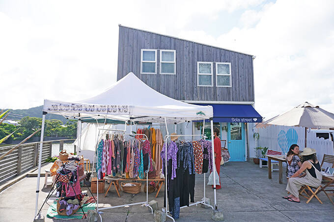 「鴨川でいちばんキラキラしてる！」元プロボディボーダー念願の店舗「Sola street」