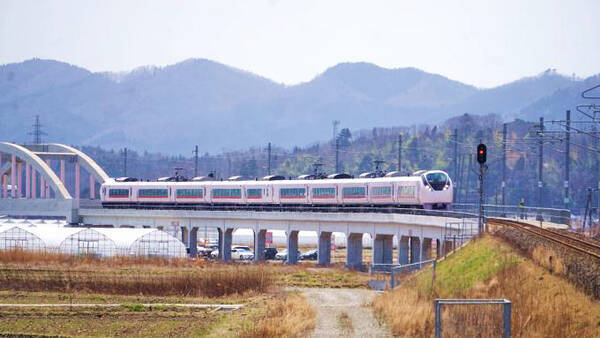 仙台駅 鮭はらこめし 1350円 常磐線の旅のお供にふさわしい郷土料理 年3月31日 エキサイトニュース