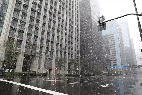 「コロナ重症化の恐ろしさ～志村けんさんも使用した“人工呼吸器をつける”ということ」の画像