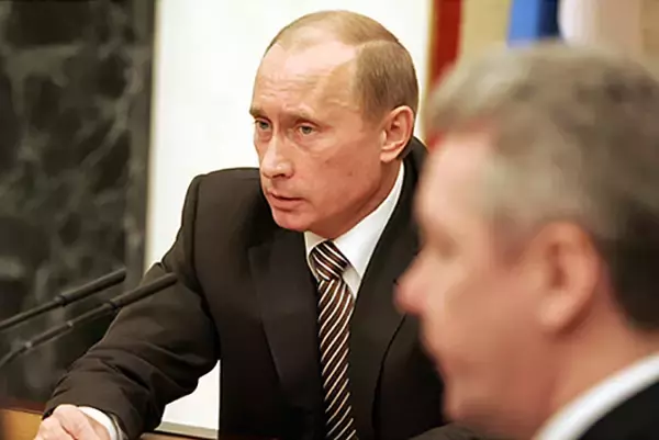 「新型コロナウイルス蔓延に原油価格下落～窮状に喘ぐロシア」の画像