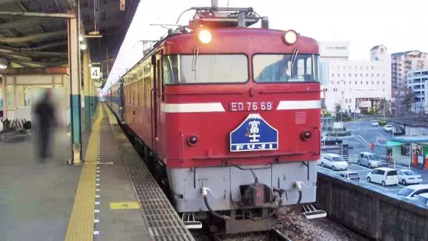 「西都城駅「かしわめし(冷凍4個入り)」(2592円)～「駅弁の通信販売」を楽しもう！ 我が家で旅気分(vol.7せとやま弁当編)」の画像