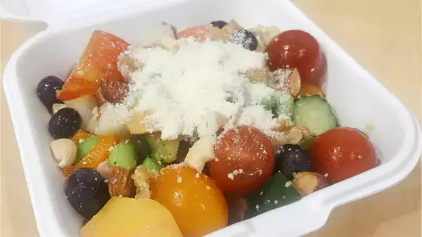 「鷲見玲奈「ちょっと不摂生で」と告白も、お肌ピカピカサラダを「毎日食べたい！」」の画像