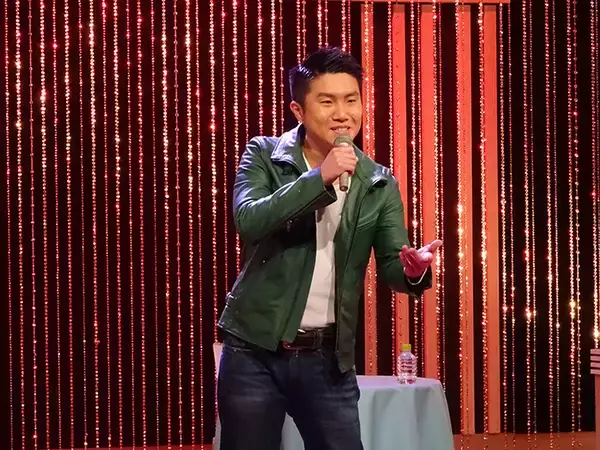 「chay初登場！ モデルの撮影は真夏にコートを着て、寒そうな顔をするのがプロ！？」の画像