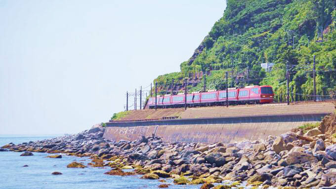 伊豆急下田駅「金目鯛押寿司 匠の三種」(1300円)～「キンメ電車」で味わいたい！ 金目鯛の駅弁