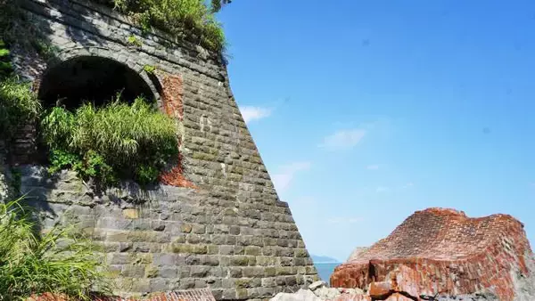 「静岡駅「うなぎめし」(1700円)～東海の親不知・大崩海岸」の画像