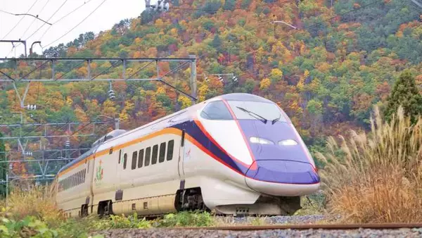 米沢駅「ビビンバ牛肉どまん中」(1500円)～混ぜご飯のようにイロイロな色が楽しい！ 秋どまん中の板谷峠越え