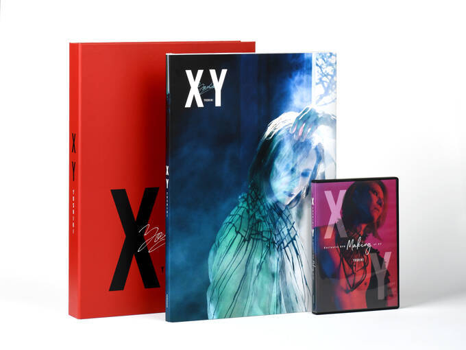 YOSHIKI 写真集『XY』が1位獲得……プレミア価格で驚異的な売上を記録 (2020年11月29日) - エキサイトニュース