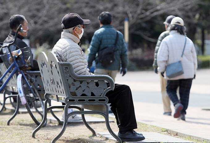 75歳以上医療費引き上げ～「所得と資産」をセットで見て判断するべき
