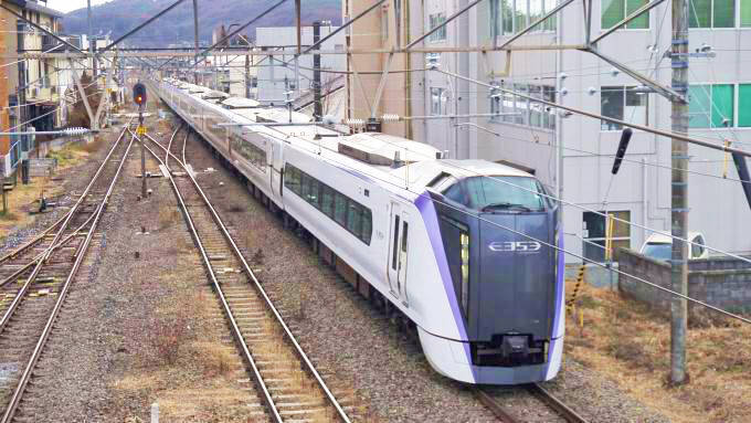 小淵沢駅「高原野菜とからあげの弁当」(1100円)～クリスマスはやっぱり鶏肉駅弁！？