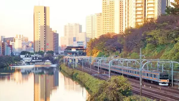東京駅「牛肉弁当」(1200円)～飯田橋駅移転で注目された“牛込駅跡”を歩いて「丑年」への英気を養う